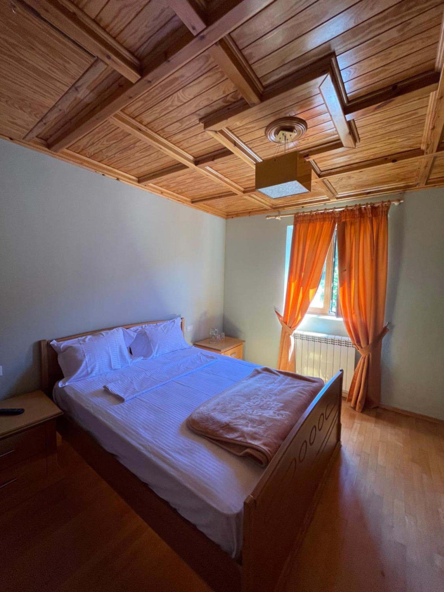 Lura Hotel Fushe-Lure Екстер'єр фото