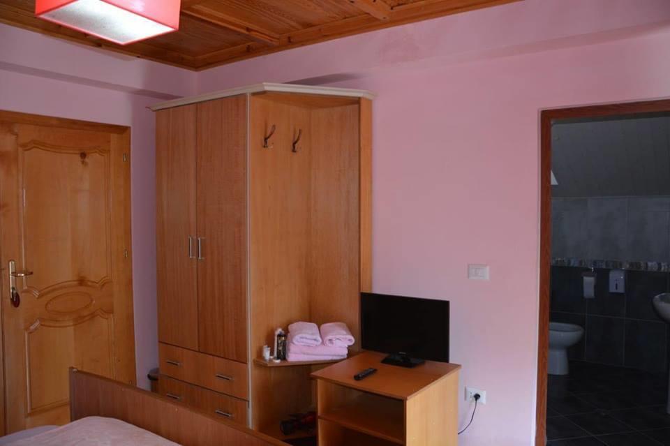 Lura Hotel Fushe-Lure Екстер'єр фото