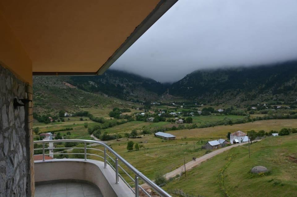 Lura Hotel Fushe-Lure Екстер'єр фото